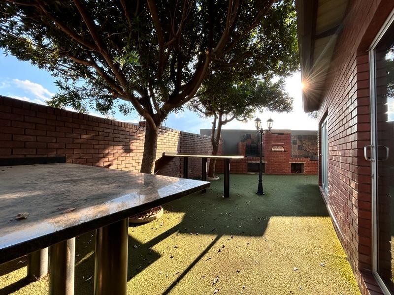 To Let Commercial Property for Rent in Melodie North West